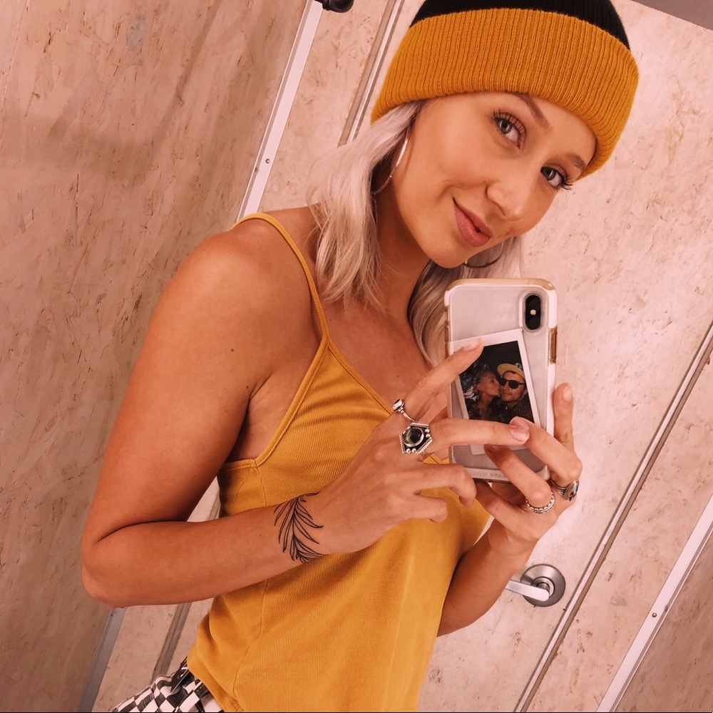 Meet your Posher, Annie